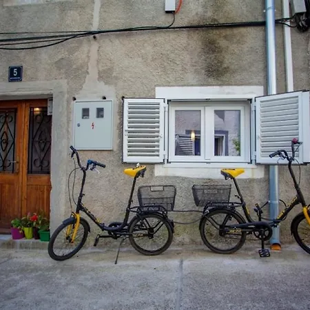 Honey Apartment *