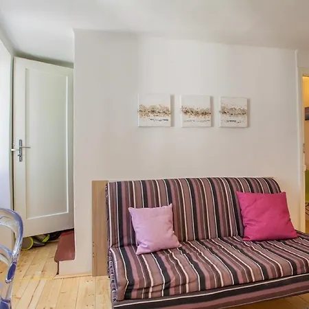 Apartment Honey *